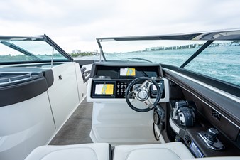 Irish Eyes III 12 35_searay_irish_eyes_deck_shots_14