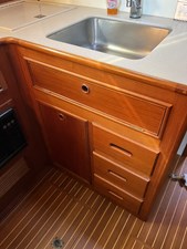LIO KAI 15 Galley sink
