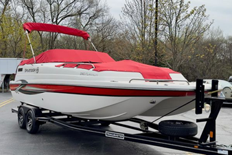 2022 Splendor 240 Platinum 16 17