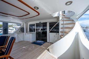 SUPERSTAR 2 AFT DECK