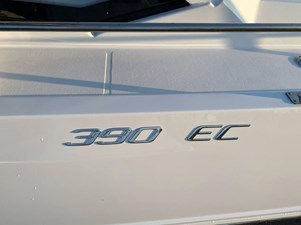Cruisers Yachts 39 Express Coupe 44 49