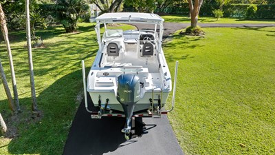 Sea Pro 240 Dual Console 46 HighRes-46 (Custom)