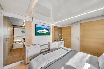 2015 Custom Line Navetta 28 73 92' Ferretti Custom Yacht _D'Vinci_-34