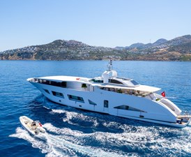  42 M STEEL  MOTOR YACHT 6 