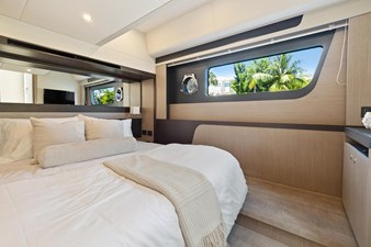 - 25 26_2022 48 Absolute 48 Coupe ZO