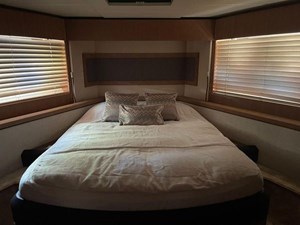 2019 Monte Carlo Yachts MCY 76 20 