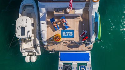 I Love This Boat 15 Swim Platform / Beach Club