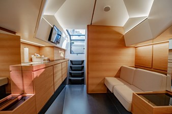 TENDER OWL 12 Carbon Fiber Floors, TV and Seating