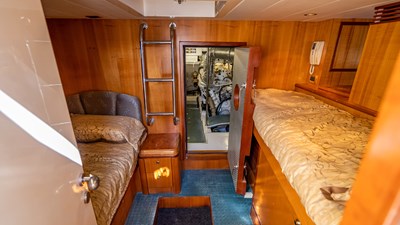 UNBRIDLED 41 DSC00534