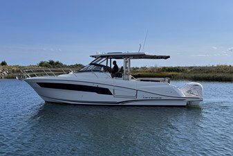 JEANNEAU CAP CAMARAT 10.5 WA SERIE2 0 Jeanneau Cap Camarat 10.5 WA serie2