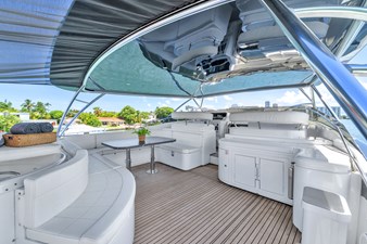 Ferretti Yachts Custom Line 94 43 