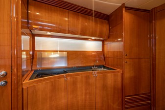 Veronique 29 2005 PERSHING 50 - Galley Open
