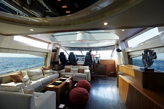 SUNSEEKER PREDATOR 92  7 220522_SCI_PREDATOR_92_UM7_LEICA_ 25