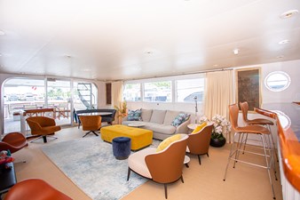 SOVEREIGN 13 Salon