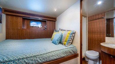 SEA N SEA 33 Crew Cabin