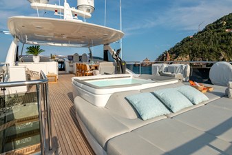 RIVIERA LIVING 25 