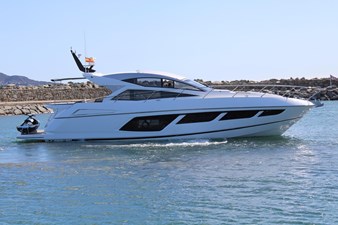 Cool Water 0 Sunseeker Predator 57