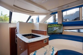 2009 Meridian 341 Sedan 15 