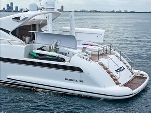 Mangusta 108 23 108' Mangusta _ Drone-24
