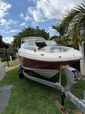 Sea Ray 220 Sundeck 0 WhatsApp Image 2025-02-28 at 8.28.08 AM