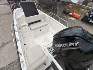 2022 Boston Whaler Montauk 17 9 