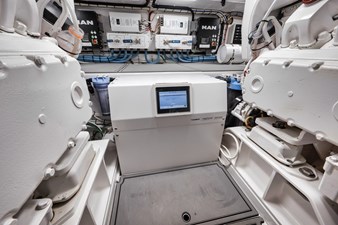 RAINMAKER 46 Engine Room