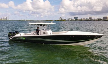 2014 Nor-Tech 390 Sport Cuddy 5 