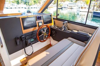 2026 Cutwater C-32 C - Jensen Beach, FL 6 2025 Cutwater 30 Coupe