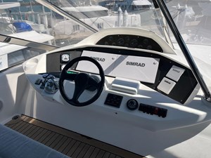 MAJOR AFFAIR 42 Sunseeker 90 Yacht Flybridge Helm