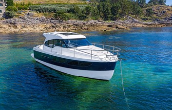 SPIRIT 31 HT INBOARD 0 Rodman Spirit 31 Inboard