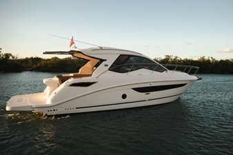 - 3 4_2019 35ft Sea Ray 350 Coupe NADA MAS