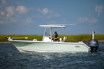 2023 Sea Hunt Ultra 234 7 