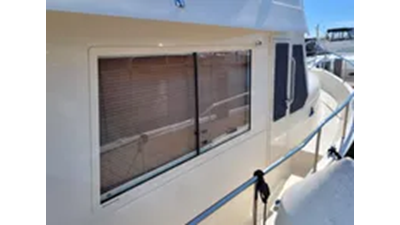 2009 Mainship 34 Trawler 91 