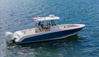 2020 Boston Whaler 330 Outrage 2 