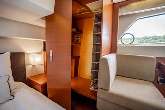 2012 Prestige 500 Fly 52 
