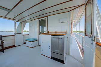 ABSOLUTE 30 Aft Deck