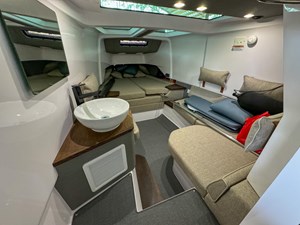 2022 Axopar 37 XC Cross Cabin Brabus 33 
