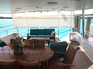 MON SHERI  55 Aft Deck Sunshade
