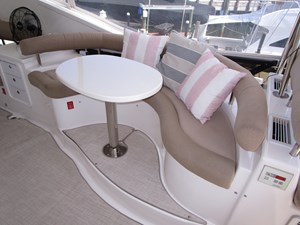SEDONA 45 Custom Flybridge Dinette  