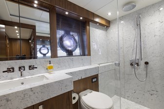 - 41 42_2018 86ft Sunseeker 86 Yacht ALEXA