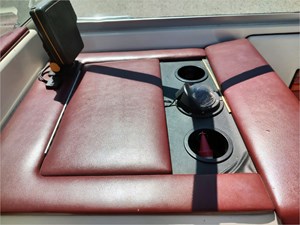 1989 Sea Ray 220 Overnighter 13 