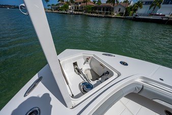 Dog House II  35 41_regulator_dog_house_ii_bow_9