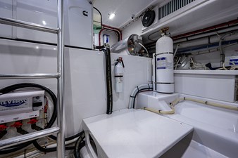 PERFECTION 50 49_garlington_perfection_engine_room_42