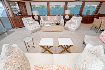 Nauti N Nice 33 