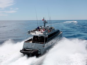 CHATO 5 CHATO cruising aft