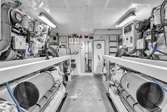 Ferretti Yachts Custom Line 94 113 