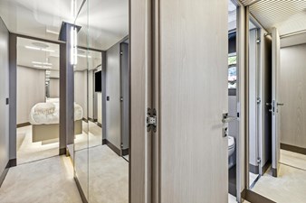 - 55 56_2021 85ft Ferretti Yachts 850