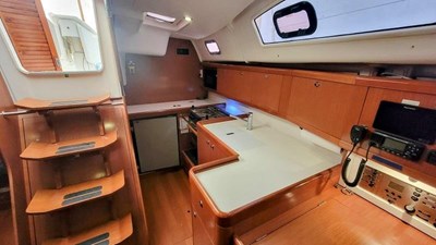 2010 Beneteau 40 22 