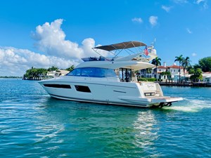 Knee Deep 8 8_29A6847E-84E4-4BA0-AB3C-C8950DE0D65C