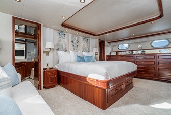 Nauti N Nice 61 
